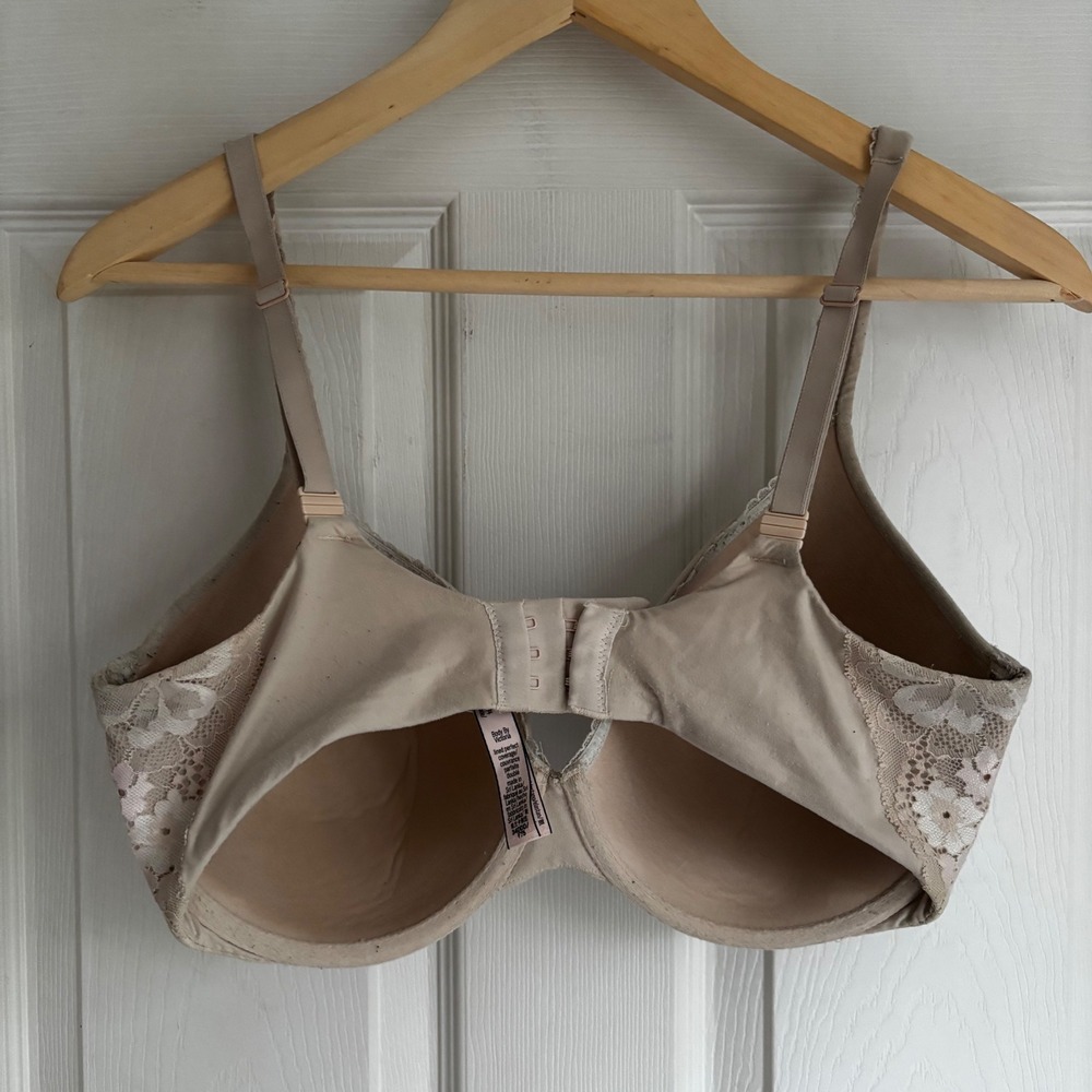 Victoria's‎ Secret Perfect Coverage T-Shirt Bra Beige Lace Underwire 34DDD - Picture 2 of 3